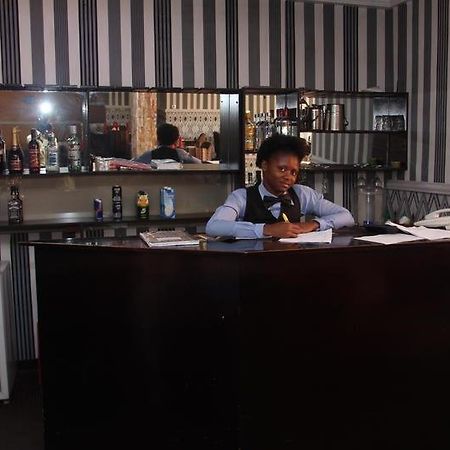 Grand Ibro Hotel Annex Ankuru ภายนอก รูปภาพ