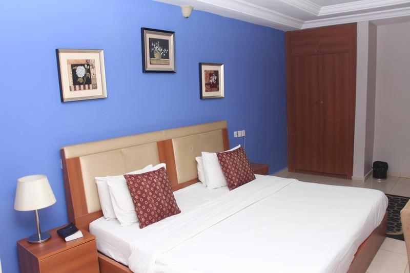 Grand Ibro Hotel Annex Ankuru ภายนอก รูปภาพ