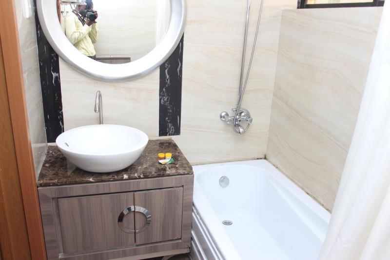 Grand Ibro Hotel Annex Ankuru ภายนอก รูปภาพ