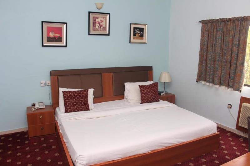 Grand Ibro Hotel Annex Ankuru ภายนอก รูปภาพ