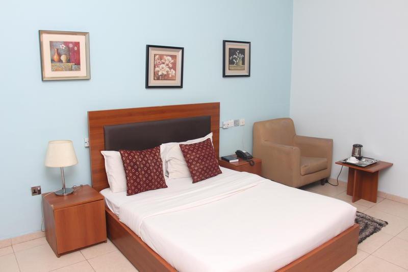 Grand Ibro Hotel Annex Ankuru ภายนอก รูปภาพ